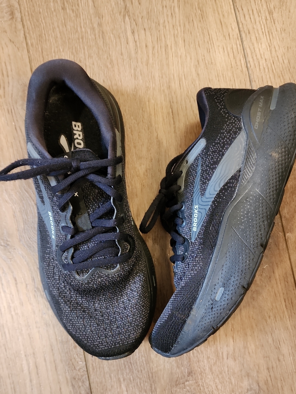 Brooks Ghost Max Shoes Road Running Walking Onyx Black Women's size 8